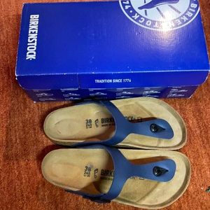 Birkenstock brand new never worn with tag